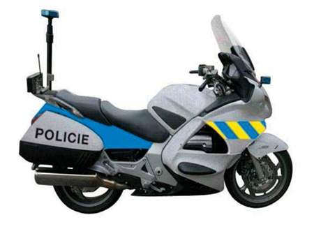 CEN221743_Policie_motorky[1].jpg
